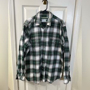 Field & Stream XL Tall cotton button up long sleeve shirt. Green plaid.